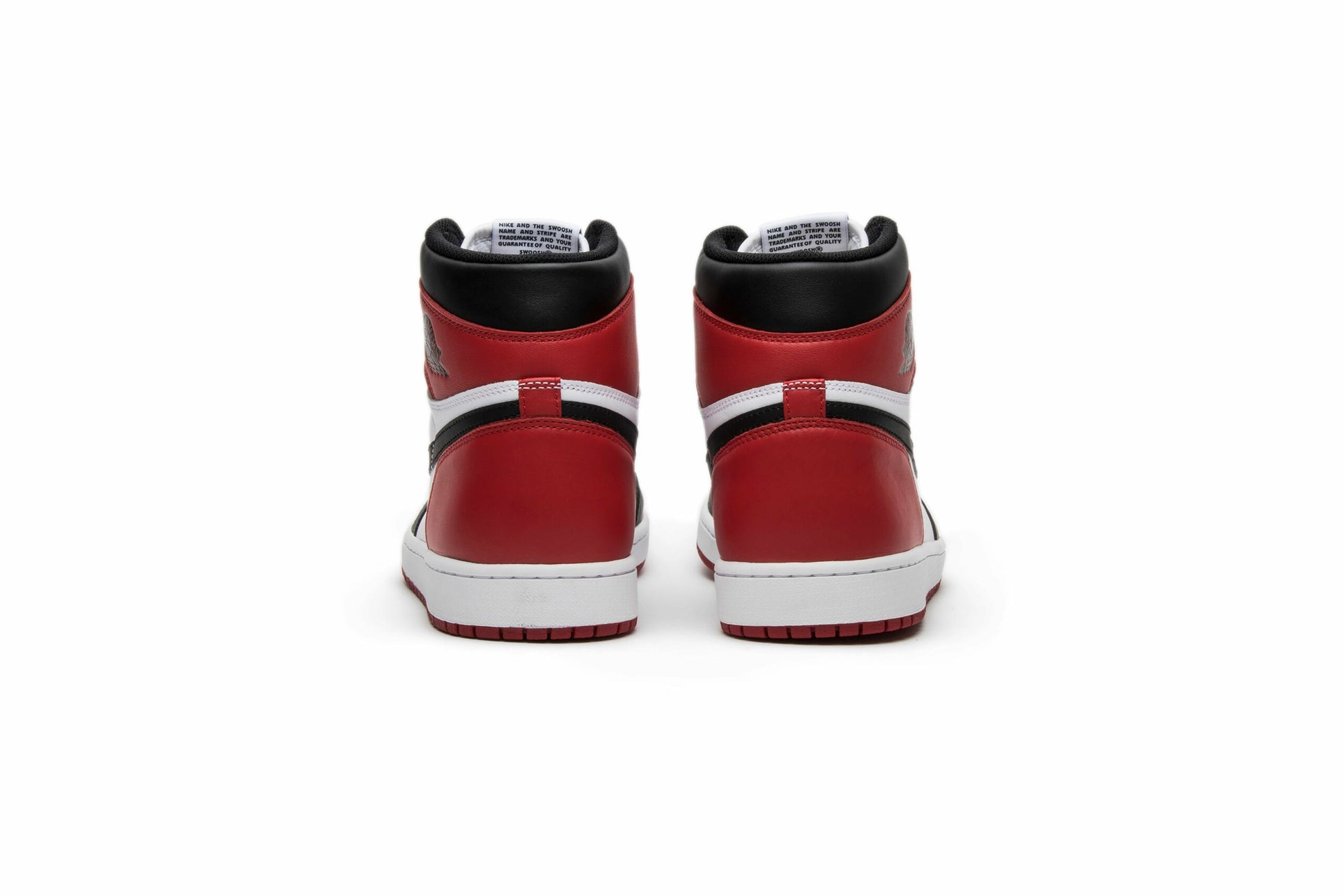 Air Jordan 1 Retro High OG Black Toe 2016 555088-125