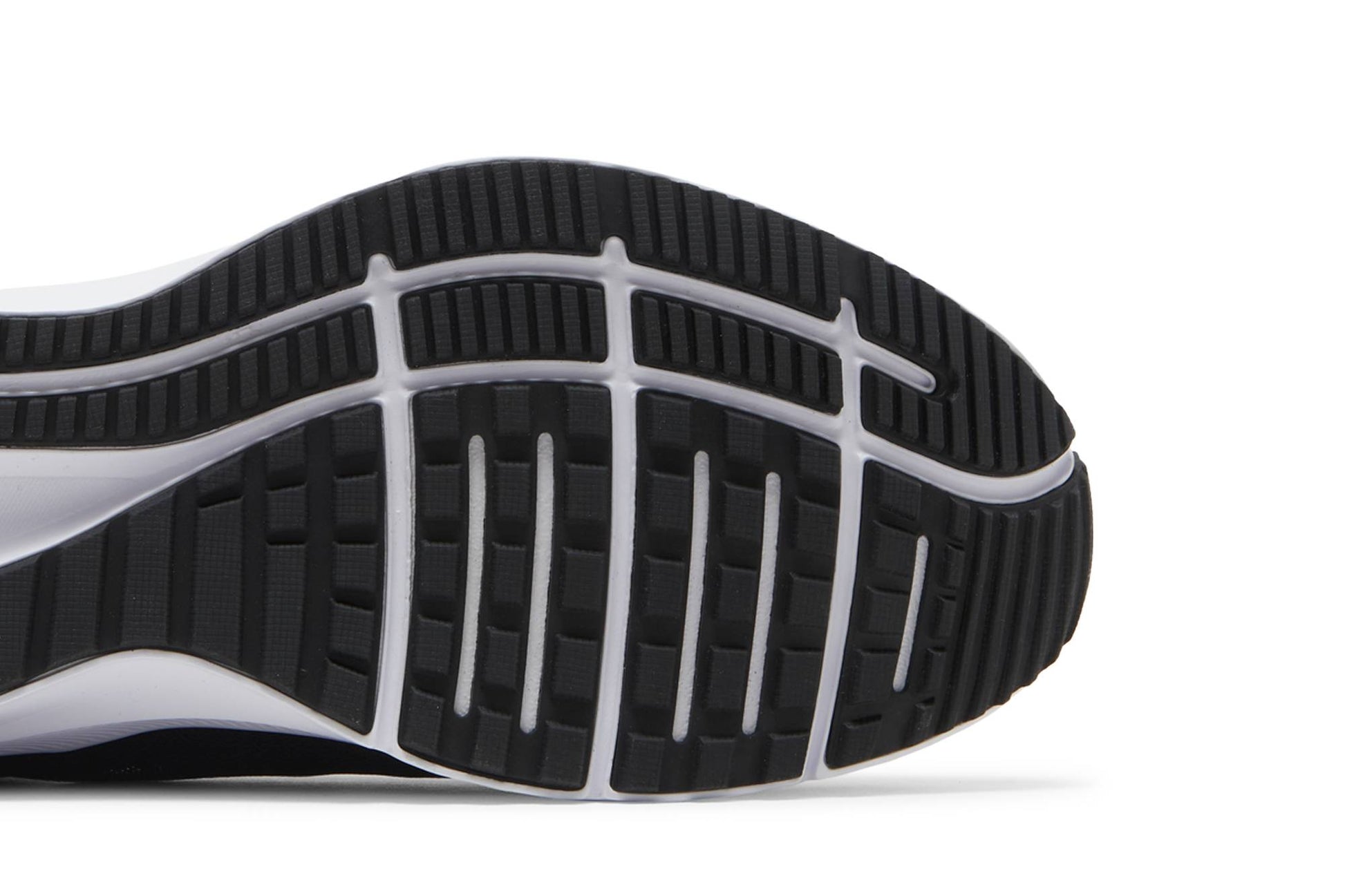 Nike Quest 4 'Black White' DA1105-006