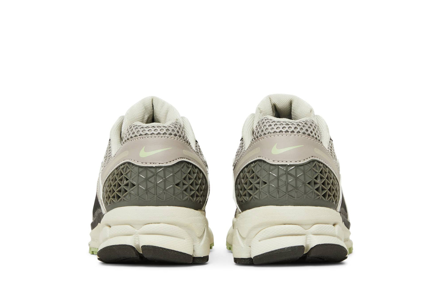 ( Women ) Nike Zoom Vomero 5 'Cobblestone And Flat Pewter' FB8825-001