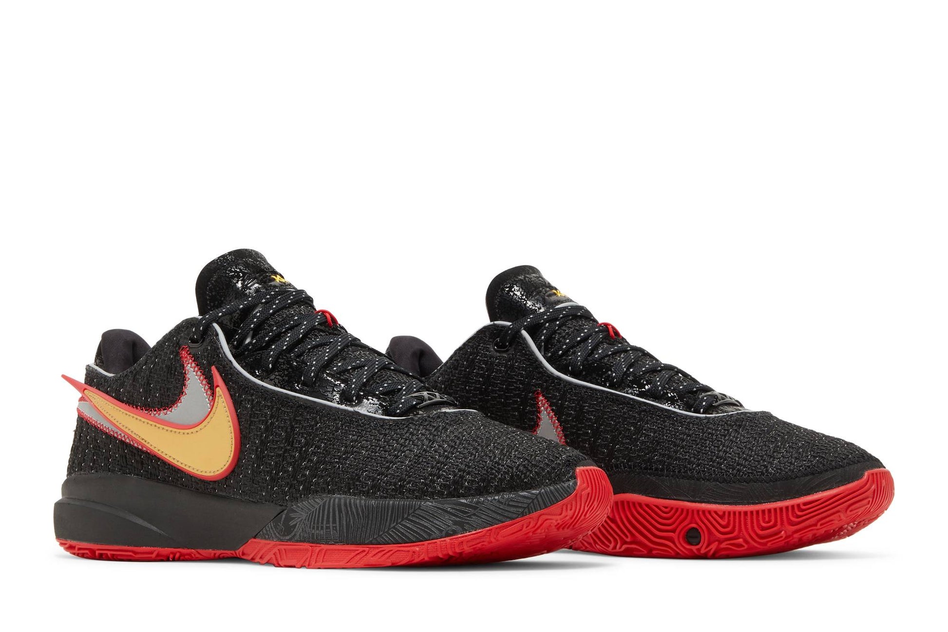 Nike LeBron 20 'Trinity' DJ5423-001