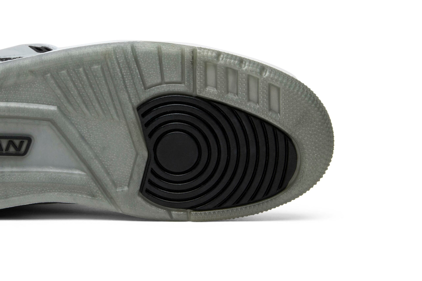 Air Jordan 3 Retro Wolf Grey 136064-004