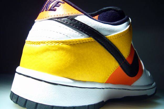 Nike SB Dunk Low Pro Raygun Home 304292-802