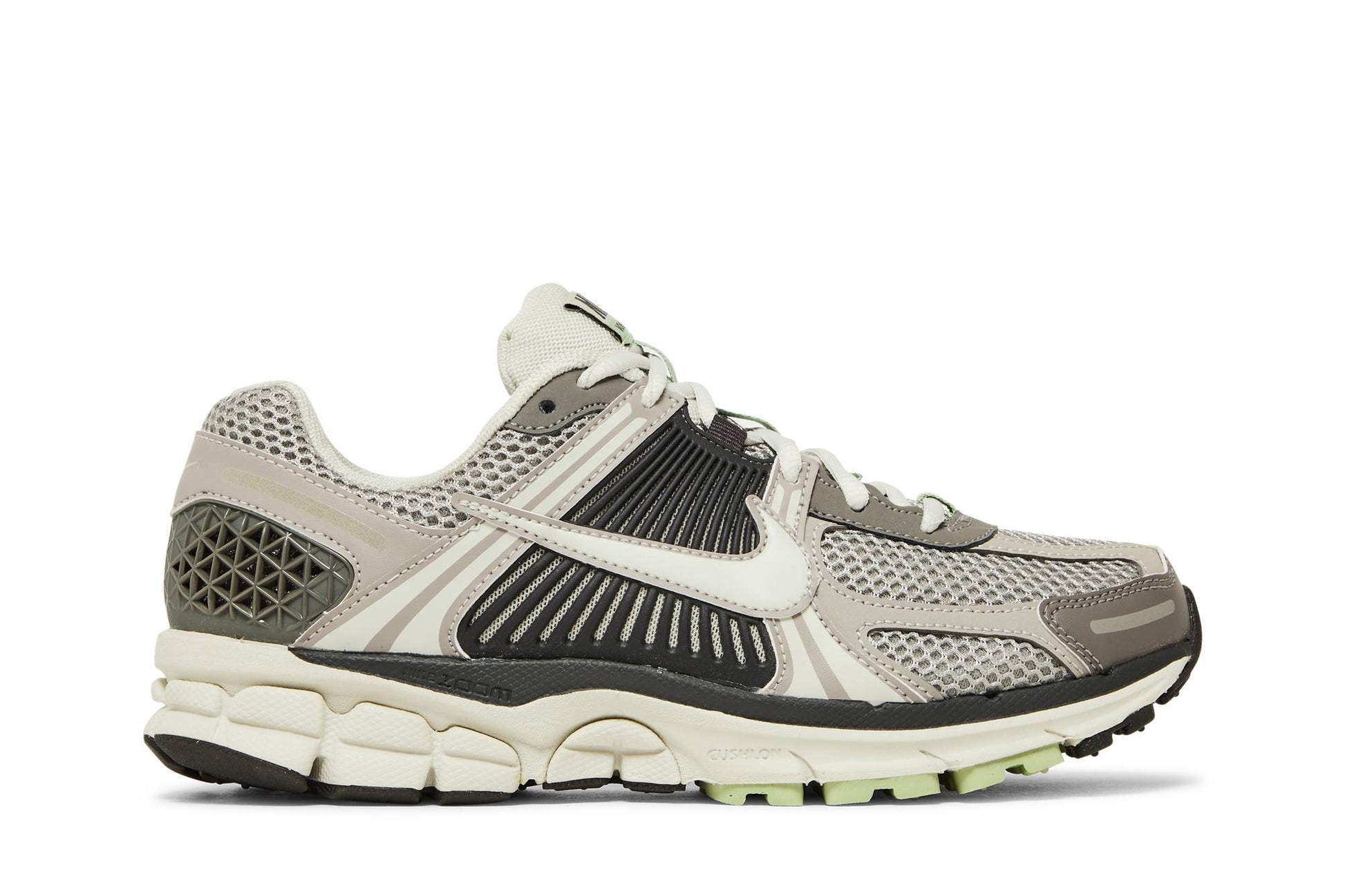 ( Women ) Nike Zoom Vomero 5 'Cobblestone And Flat Pewter' FB8825-001