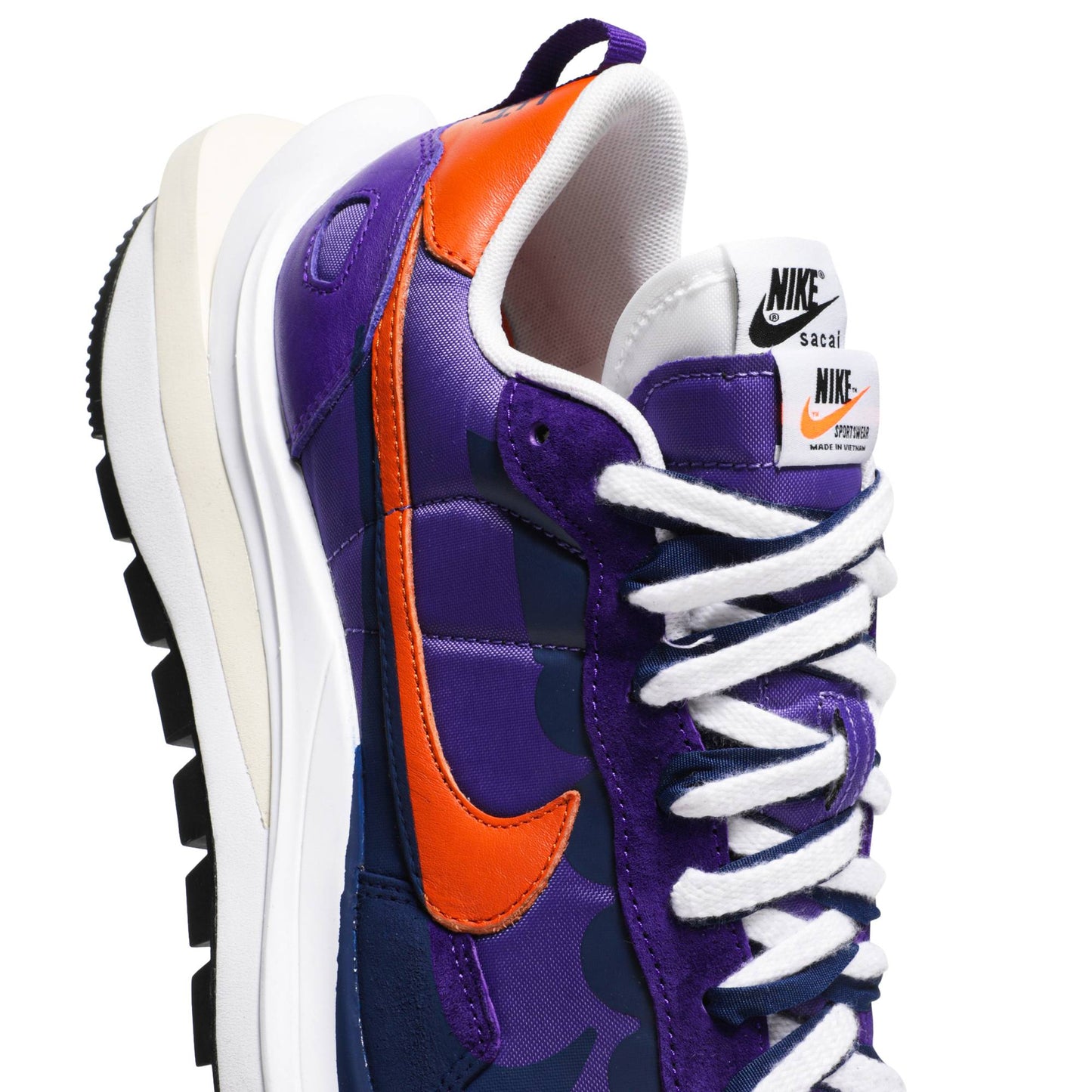 Sacai X Nike VaporWaffle Dark Iris DD1875-500