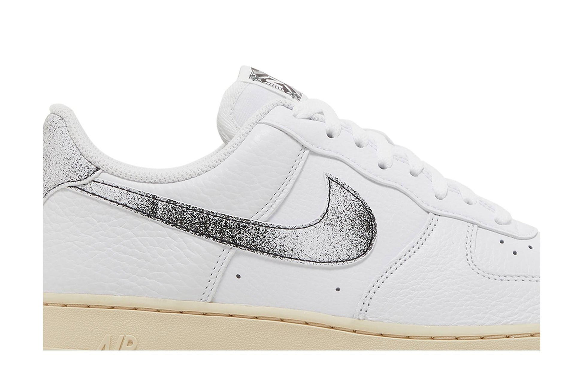 Nike Air Force 1 Low Classics DV7183-100