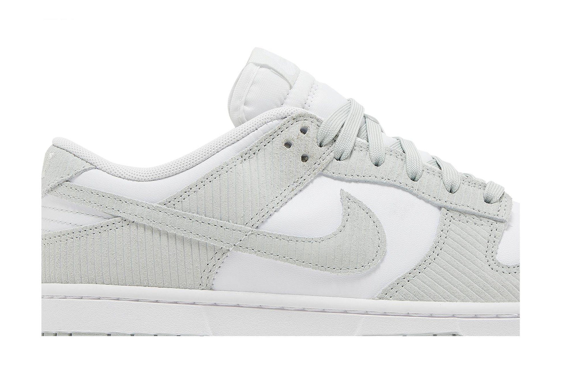 ( Women ) Nike Dunk Low Light Silver Corduroy FN7658-100