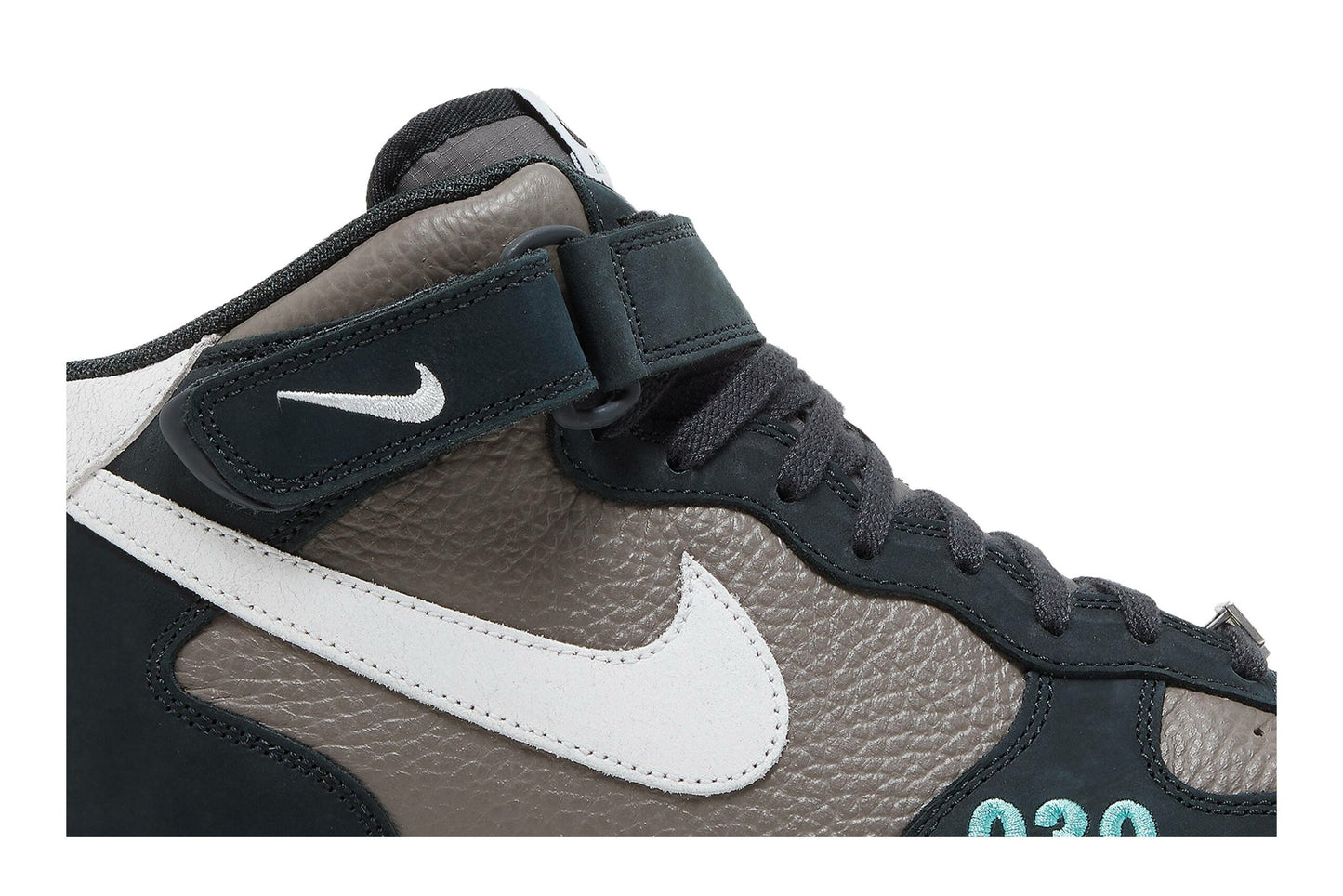 Nike Air Force 1 Mid 'Berlin' DR0296-200