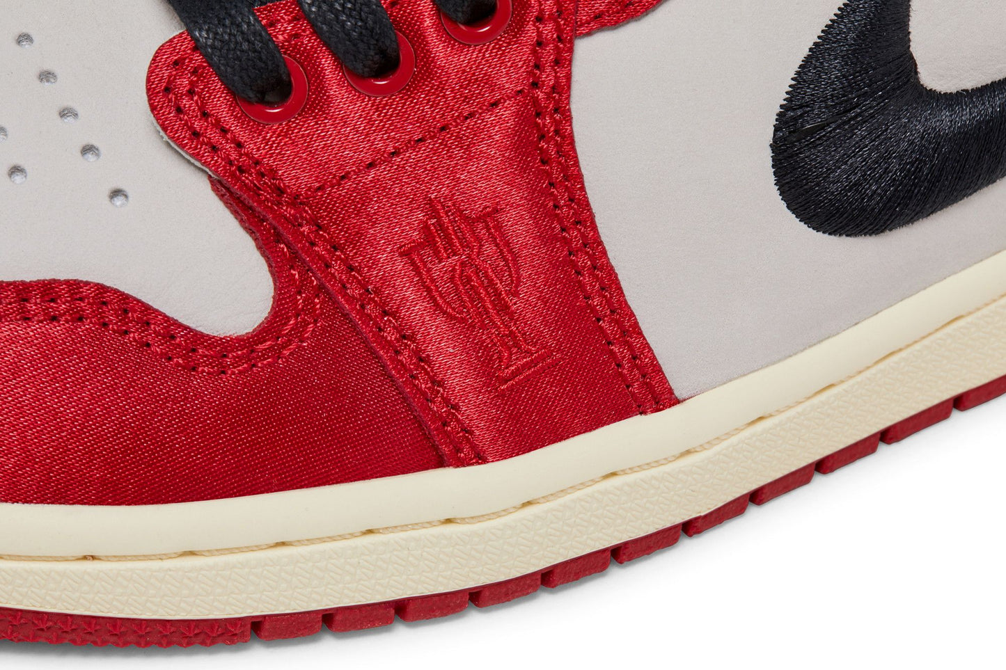 Trophy Room X Air Jordan 1 Retro Low OG SP Rookie Card – Away FN0432-100