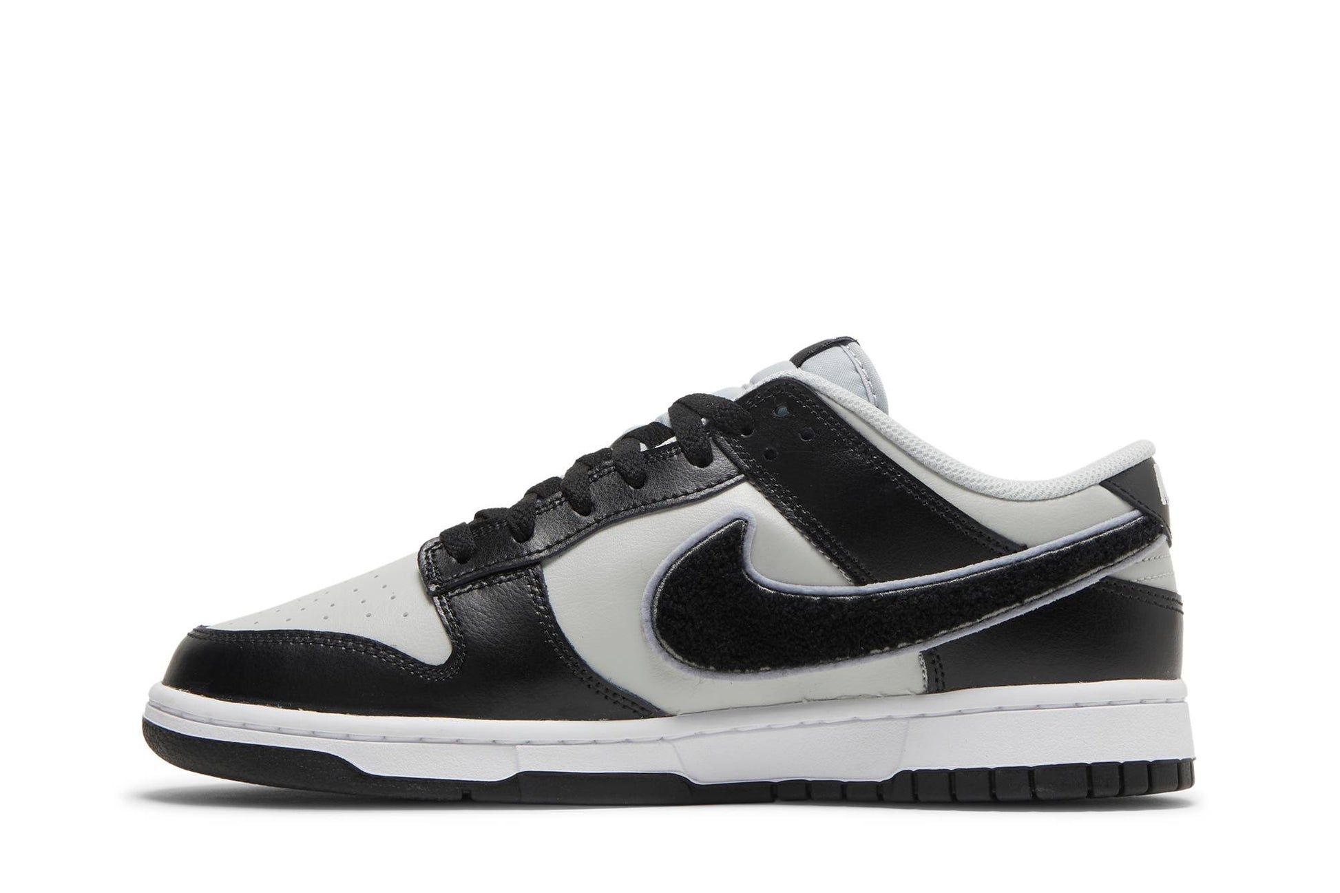 Nike Dunk Low Chenille Swoosh DQ7683-001