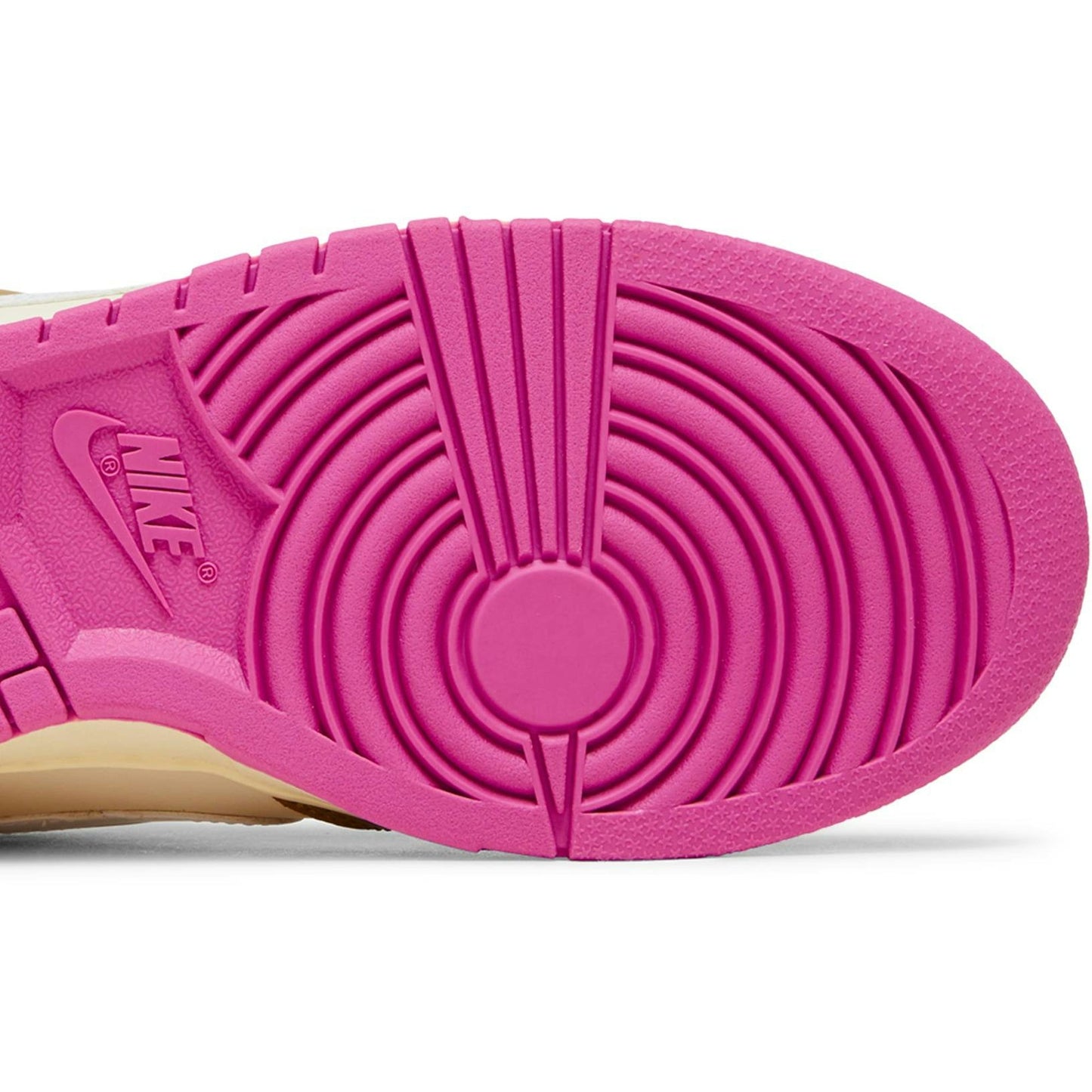 ( Women ) Nike Dunk Low SE Dance – Bronzine Pink FD8683-700