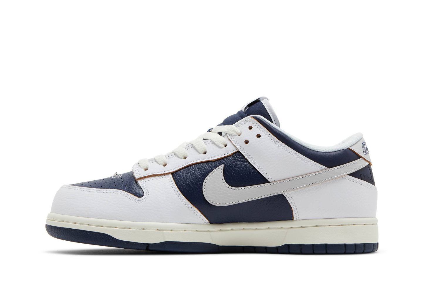 HUF X Nike SB Dunk Low NYC FD8775-100