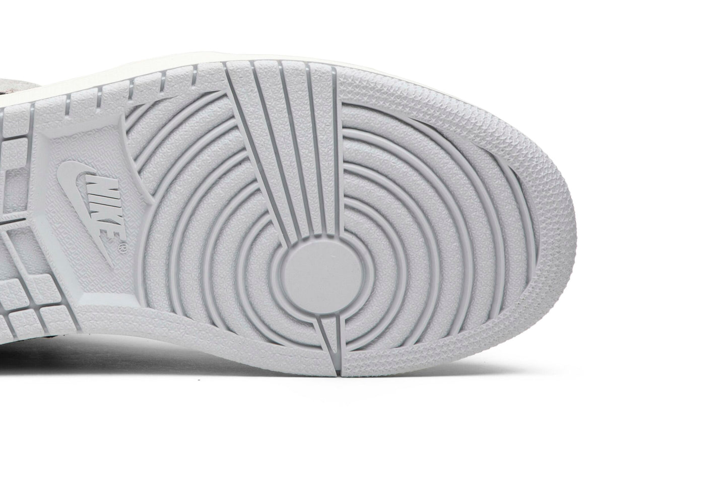 Air Jordan 1 Retro High OG 'Neutral Grey' 555088-018