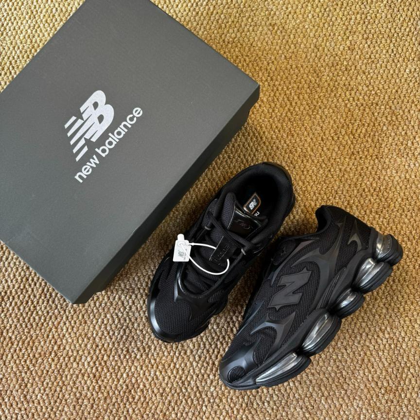 New Balance ABZORB 2000 "Triple Black"