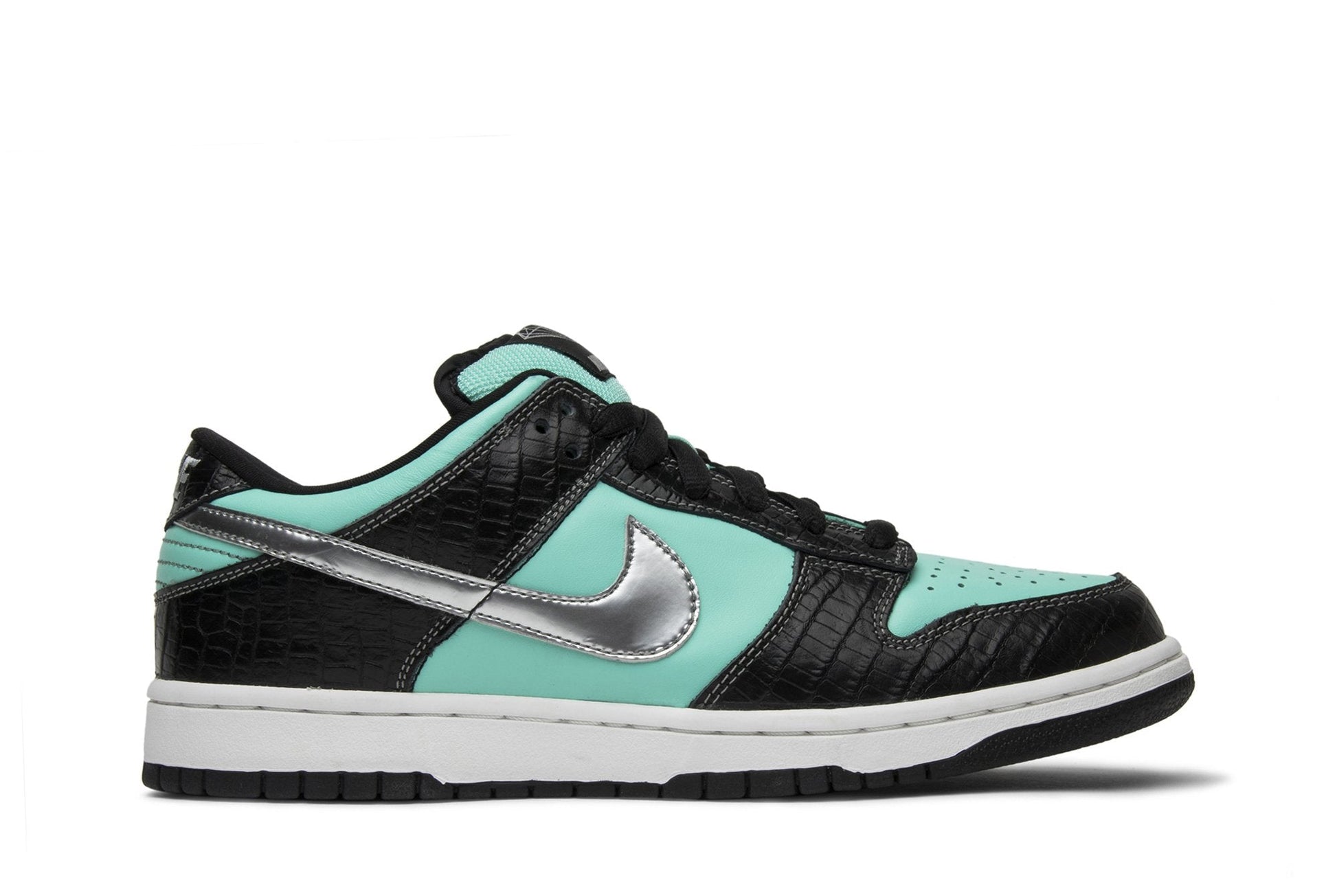 Nike Dunk Low Pro SB X Diamond Supply Co. Tiffany