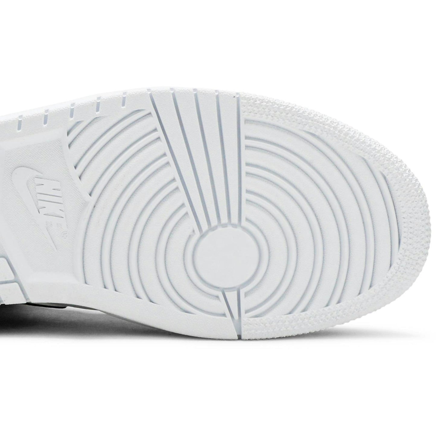 Air Jordan 1 Mid White Chicago 554724-116