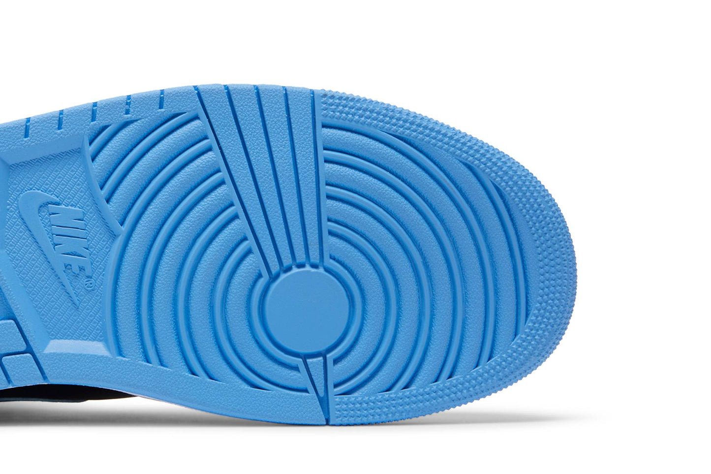 Air Jordan 1 Mid 'University Blue' DQ8426-401