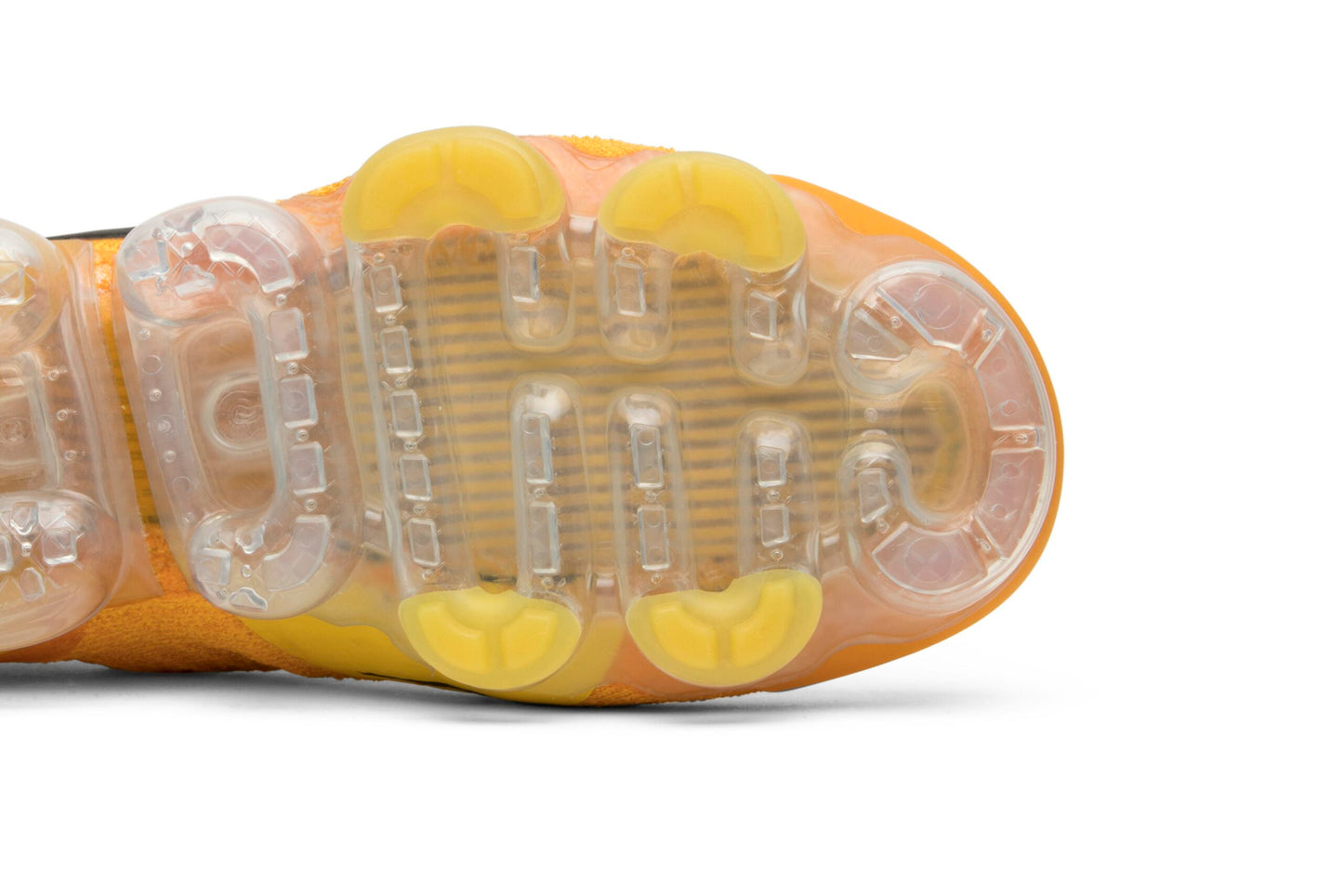 Nike Air VaporMax Moc 2 University Gold AJ6599-700