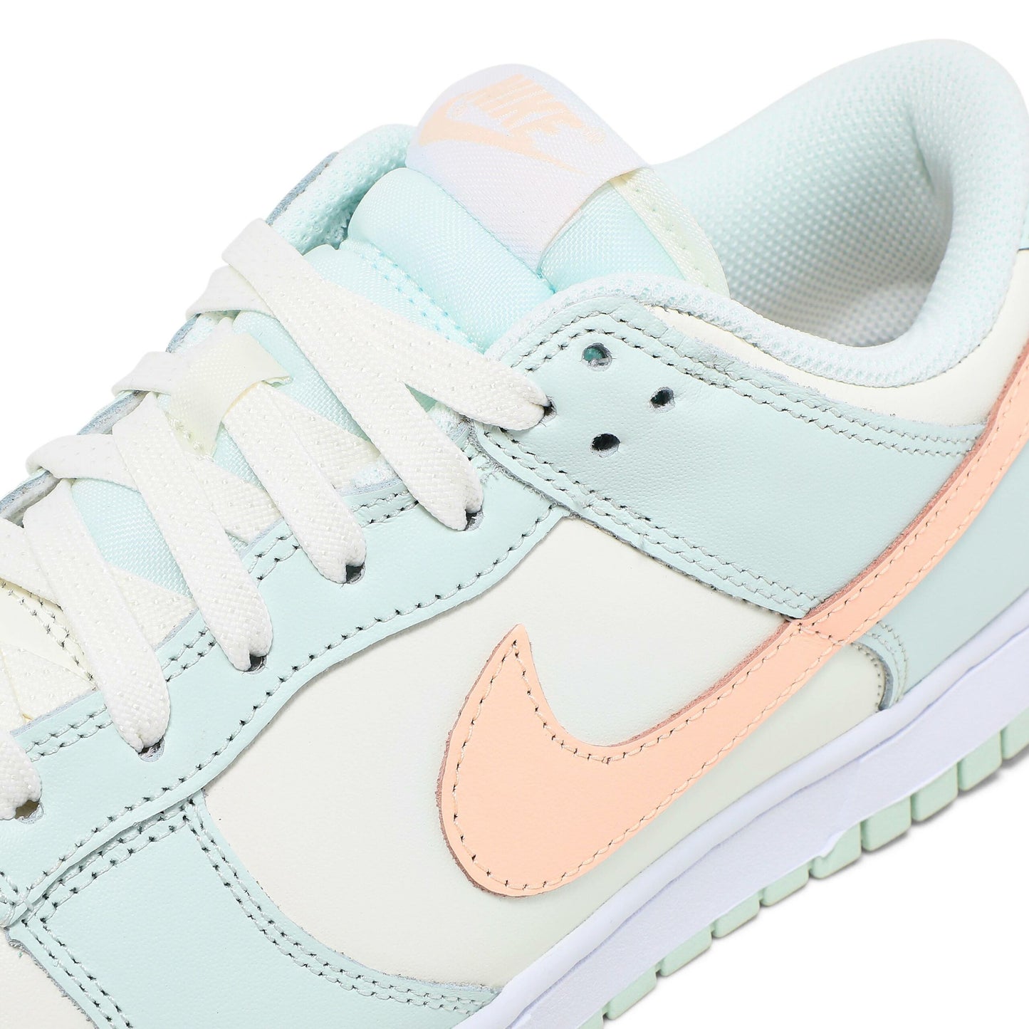 ( Women ) Nike Dunk Low 'Barely Green' DD1503-104