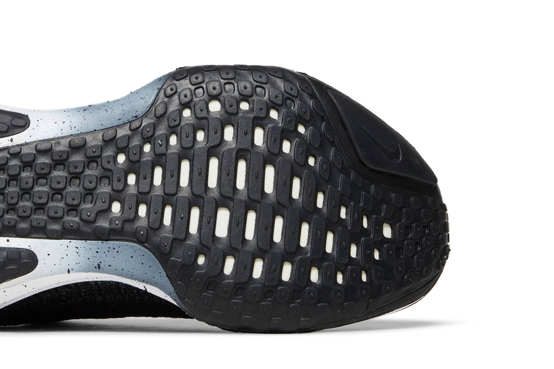 Nike ZoomX Invincible Run Flyknit 3 'Oreo' DR2615-002