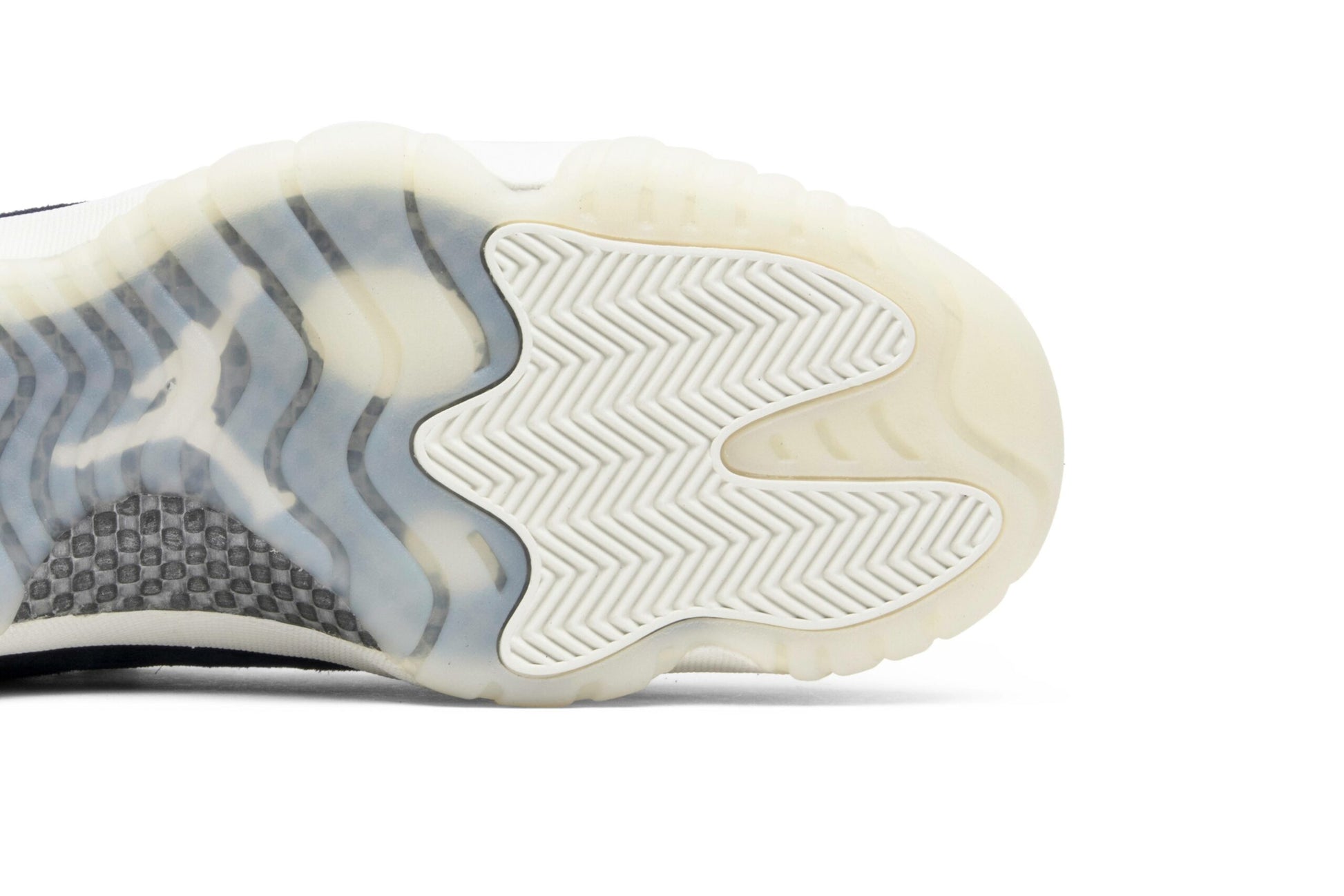 Air Jordan 11 Retro Low RE2PECT AV2187-441