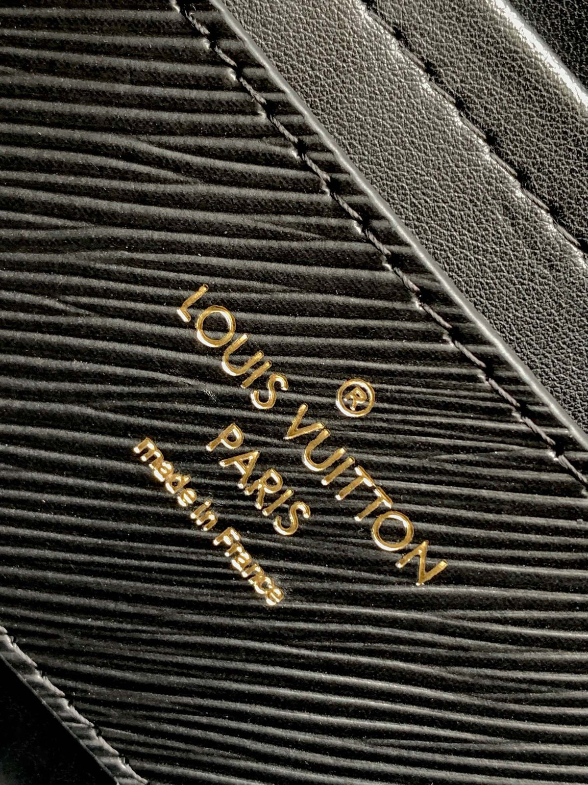 Louis Vuitton Twist MM Black Epi Leather Handbag with Decorative Chain