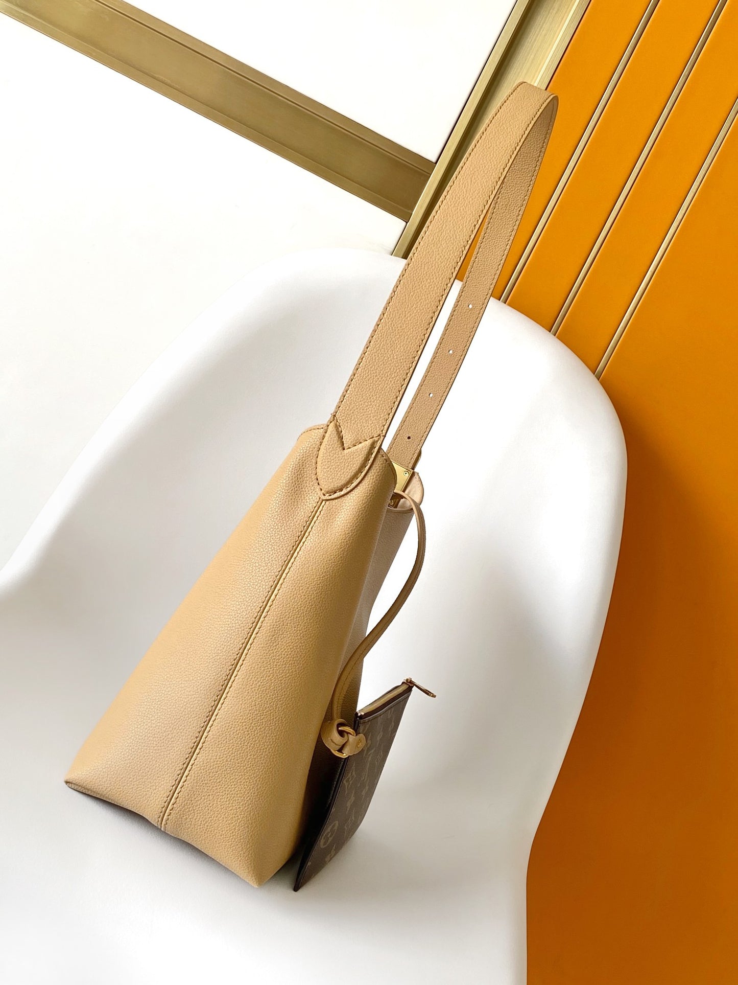 Women's Elegant Beige Leather Hobo Shoulder Bag with Gold Buckle Detail