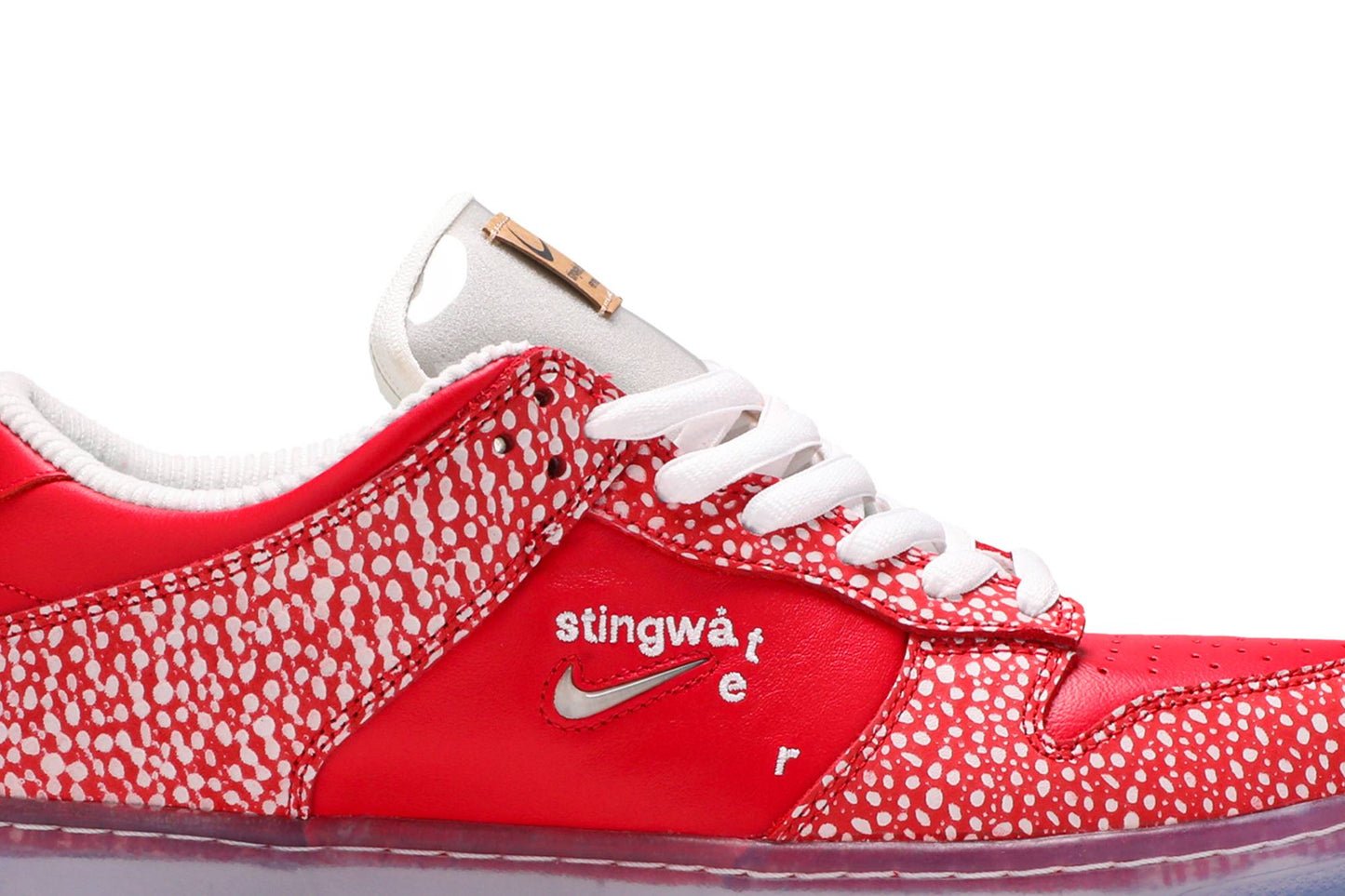 Stingwater X Nike SB Dunk Low Magic Mushroom DH7650-600