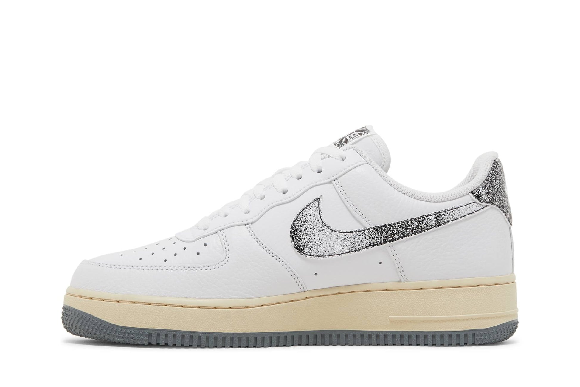 Nike Air Force 1 Low Classics DV7183-100