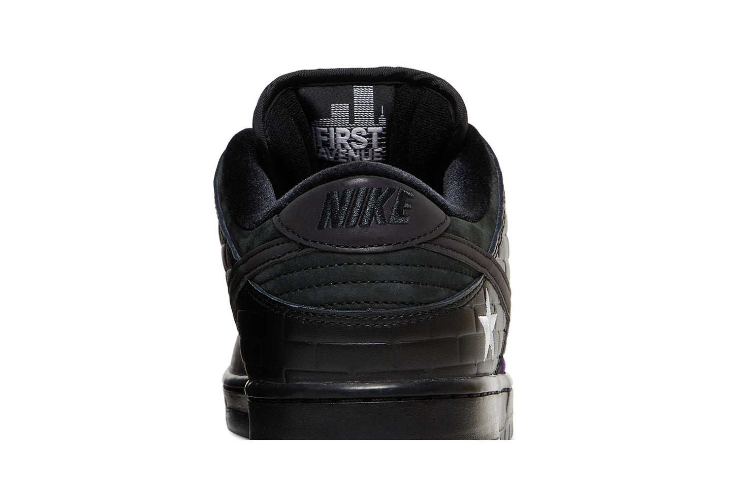 Familia X Nike SB Dunk Low Pro QS First Avenue DJ1159-001