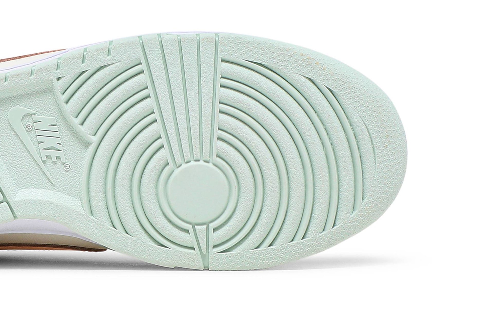 ( Women ) Nike Dunk Low 'Barely Green' DD1503-104