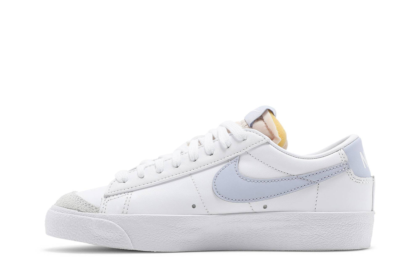( Women ) Nike Blazer Low '77 'White Ghost' DC4769-103