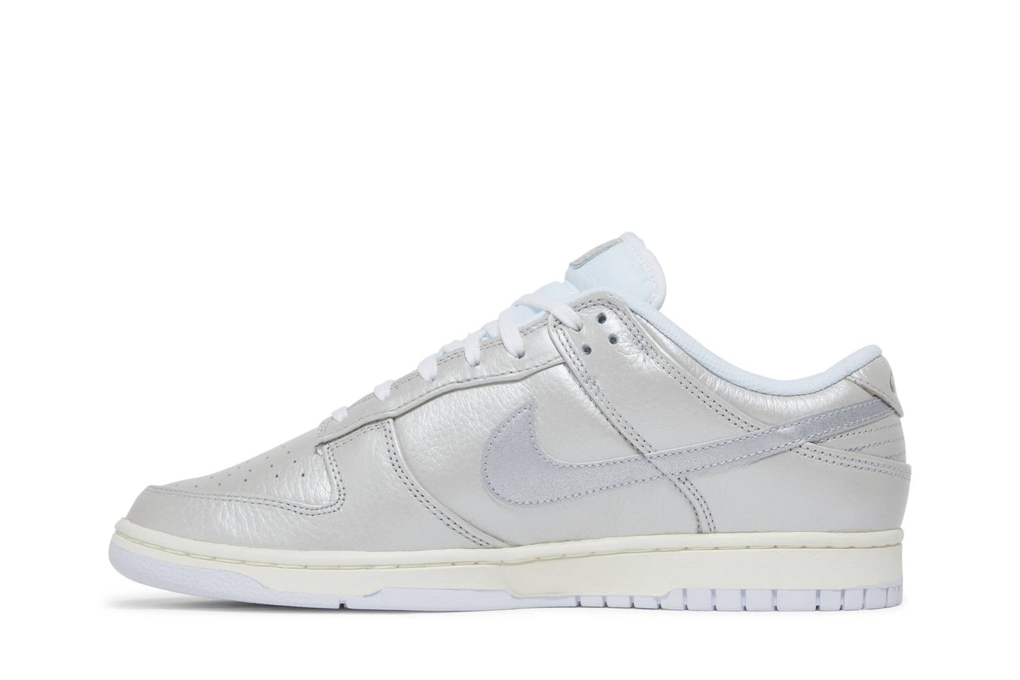 Nike Dunk Low 'Metallic Silver' DX3197-095
