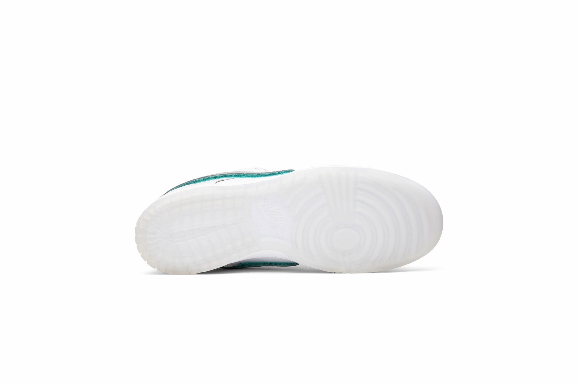 Diamond Supply Co. X Nike SB Dunk Low Pro White Diamond BV1310-100