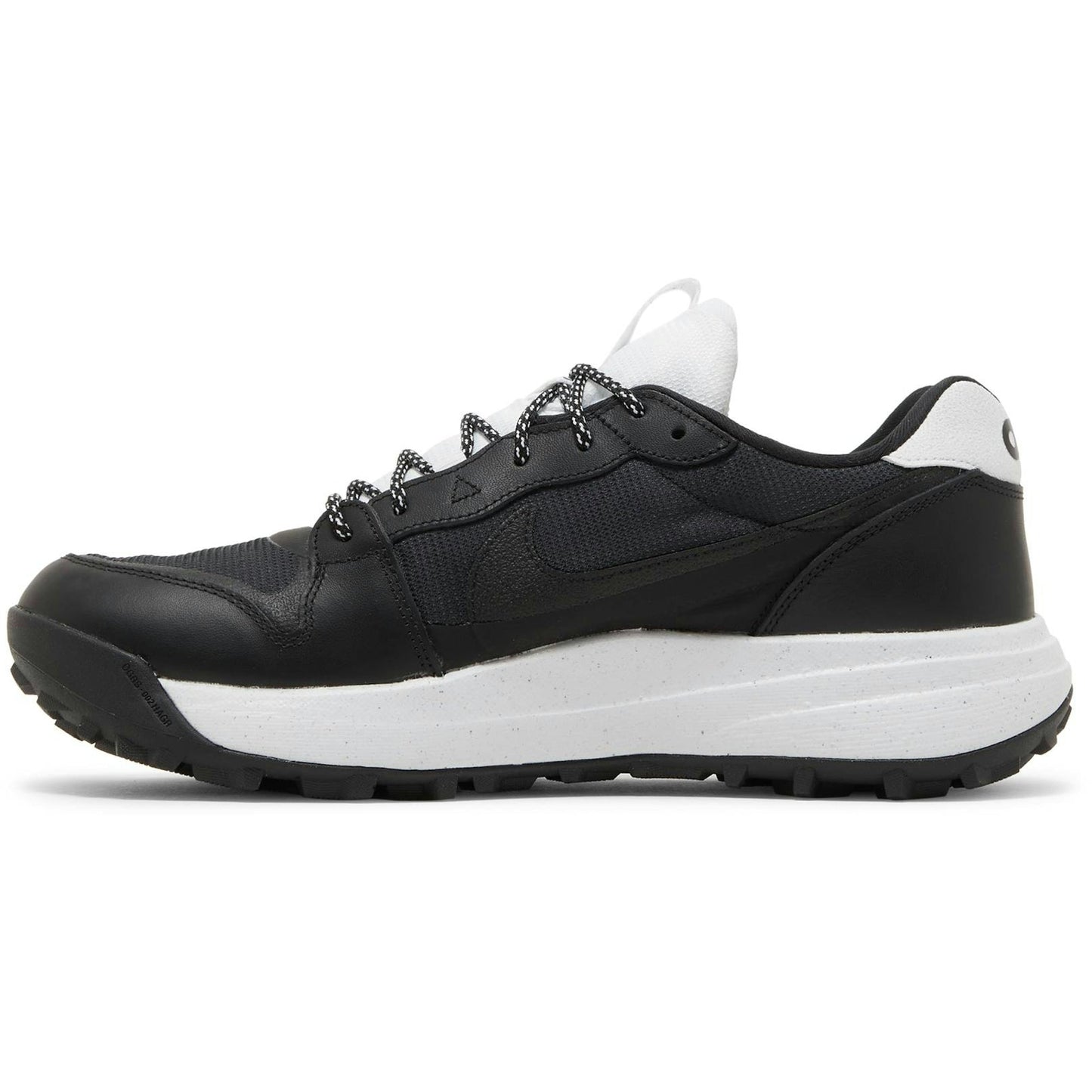 Nike ACG Lowcate 'Black White' DX2256-001