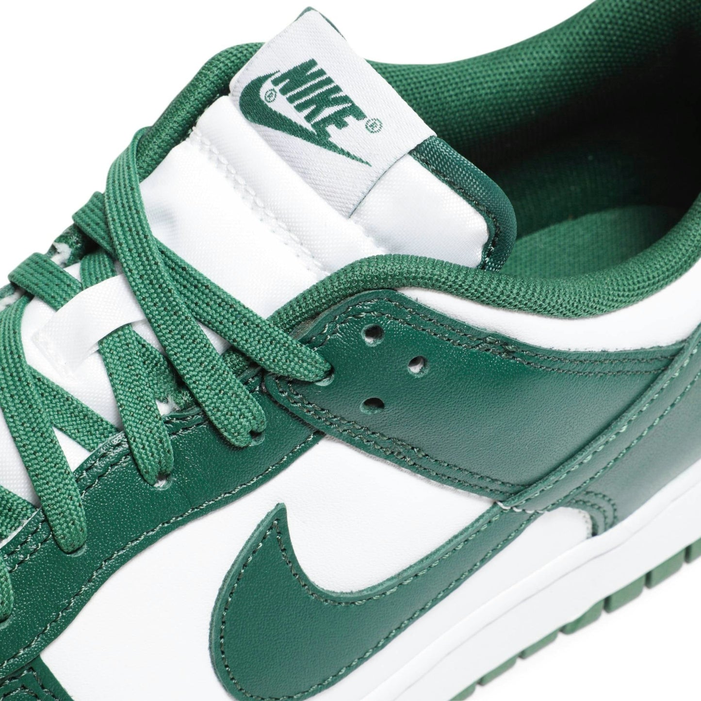 Nike Dunk Low 'Michigan State' DD1391-101
