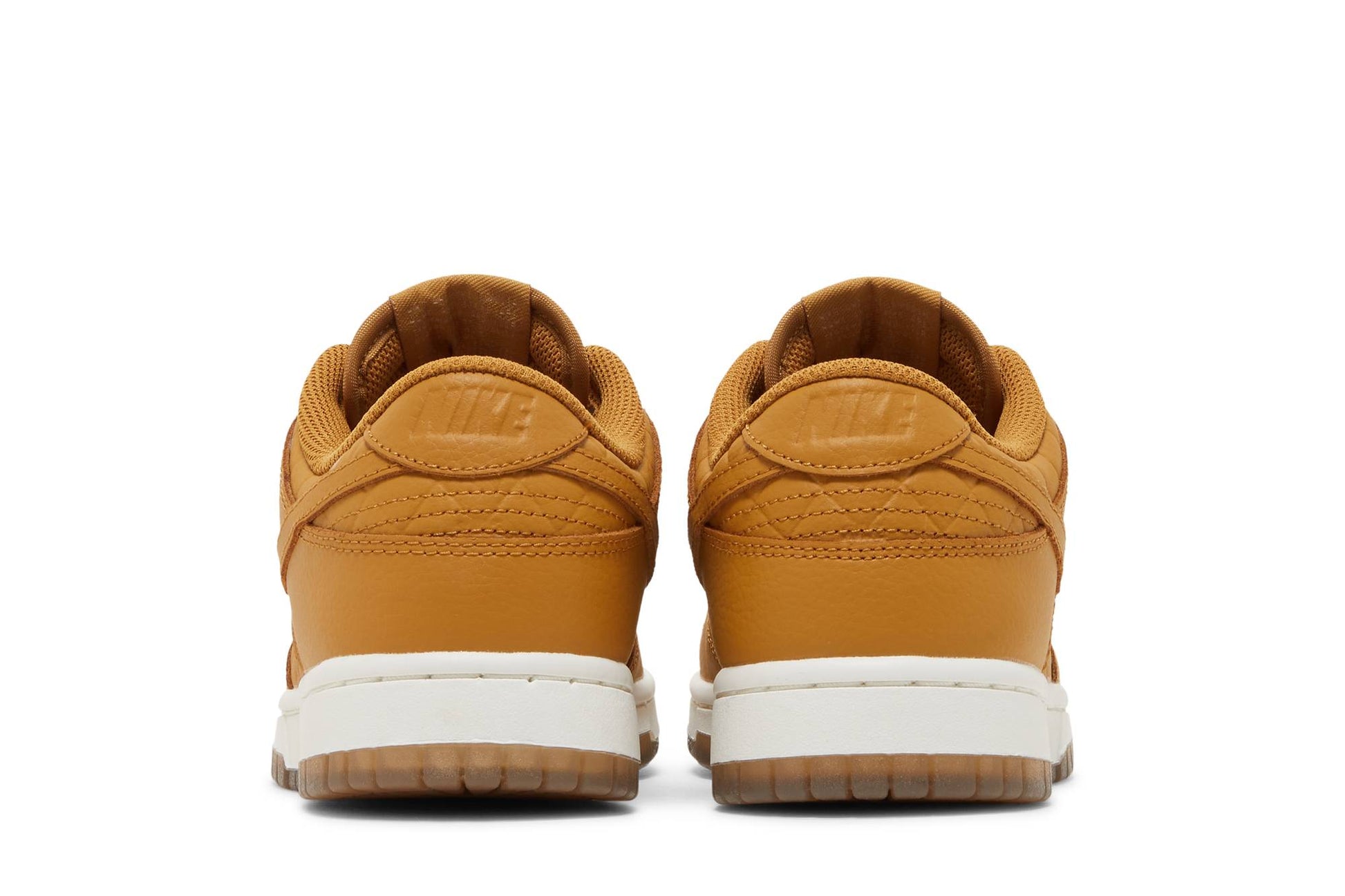 ( Women ) Nike Dunk Low 'Quilted Wheat' ( Wmns ) DX3374-700