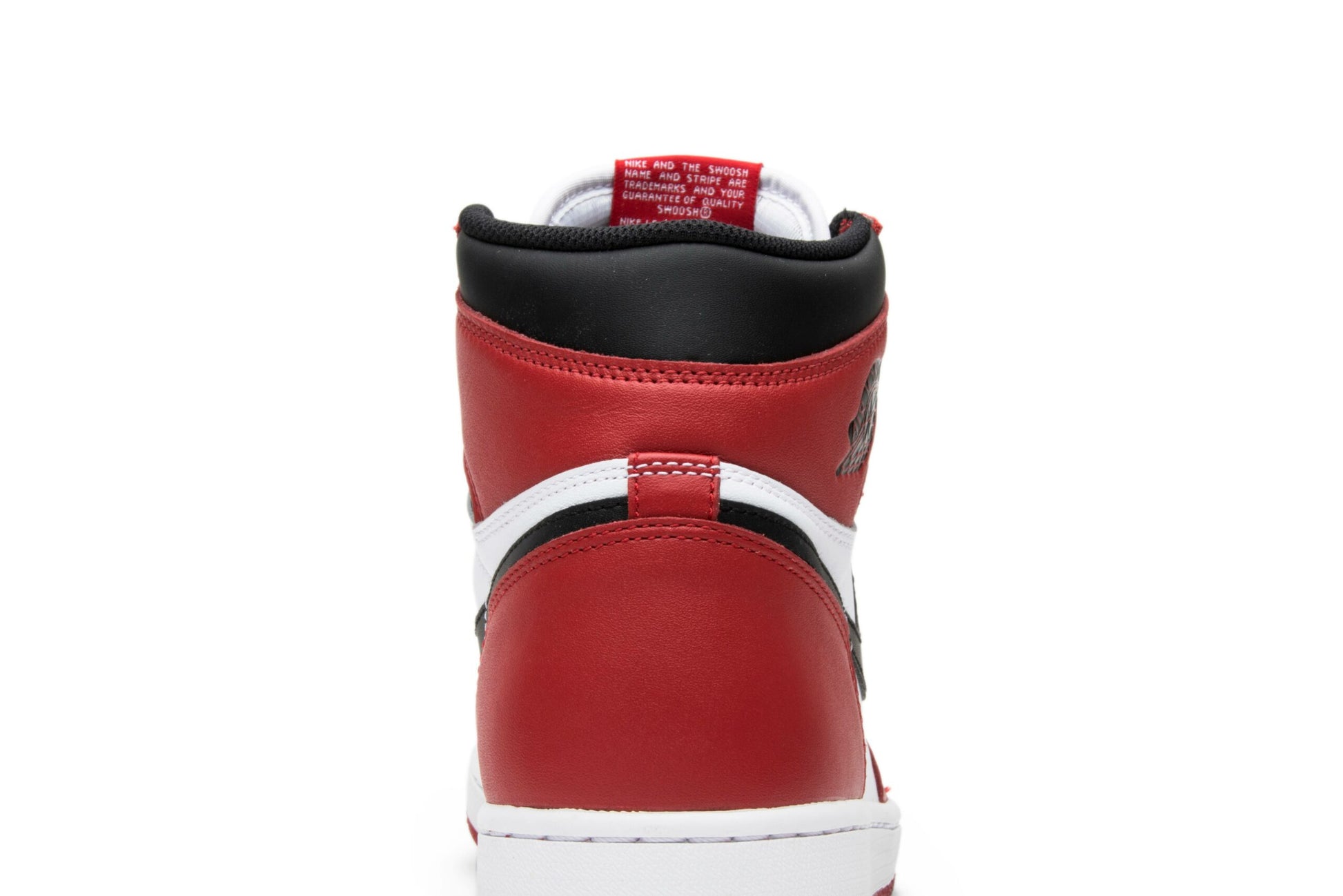 Air Jordan 1 Retro High OG Chicago 2015 555088-101