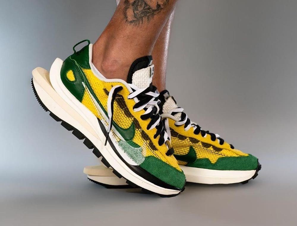 Sacai X Nike VaporWaffle Tour Yellow Stadium Green