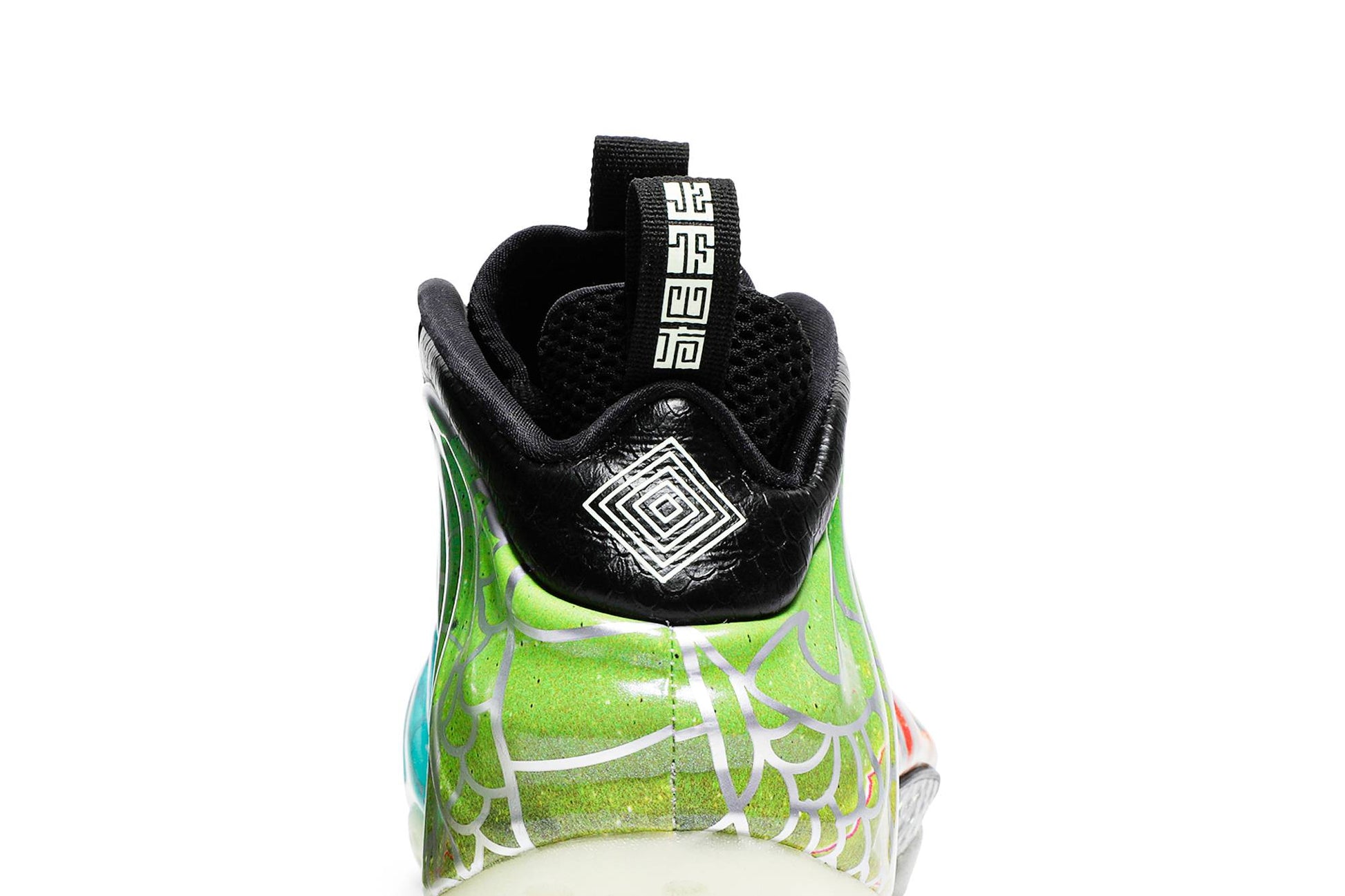 Nike Air Foamposite One Beijing CW6769-930