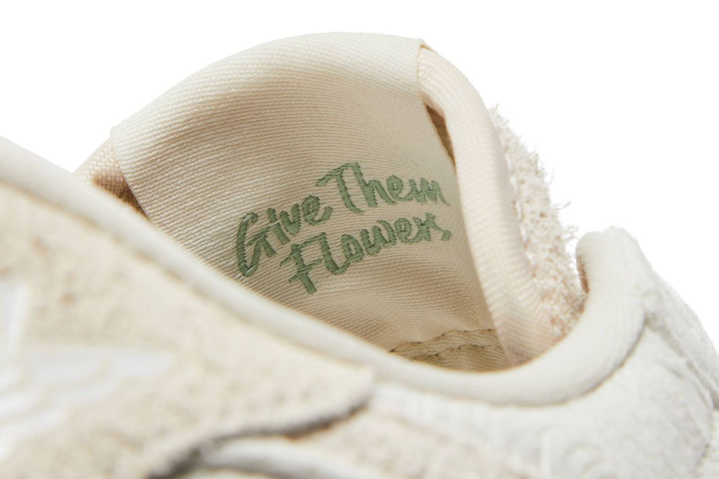 Chris Paul X Air Jordan 1 Low OG CP3 FZ0455-200