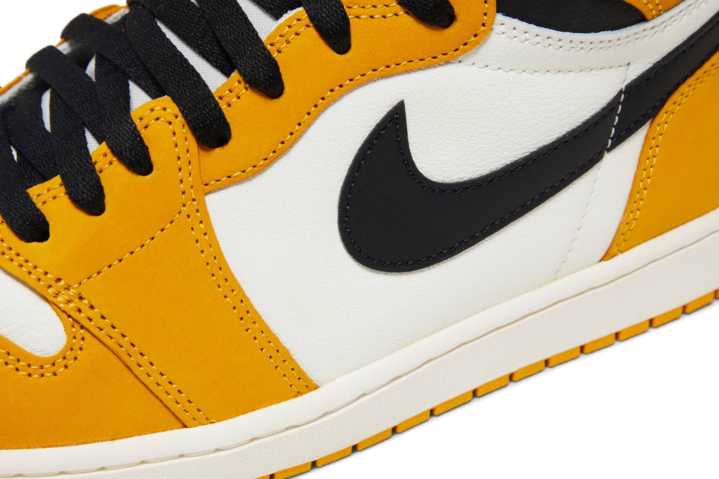 Air Jordan 1 Retro High OG 'Yellow Ochre' DZ5485-701