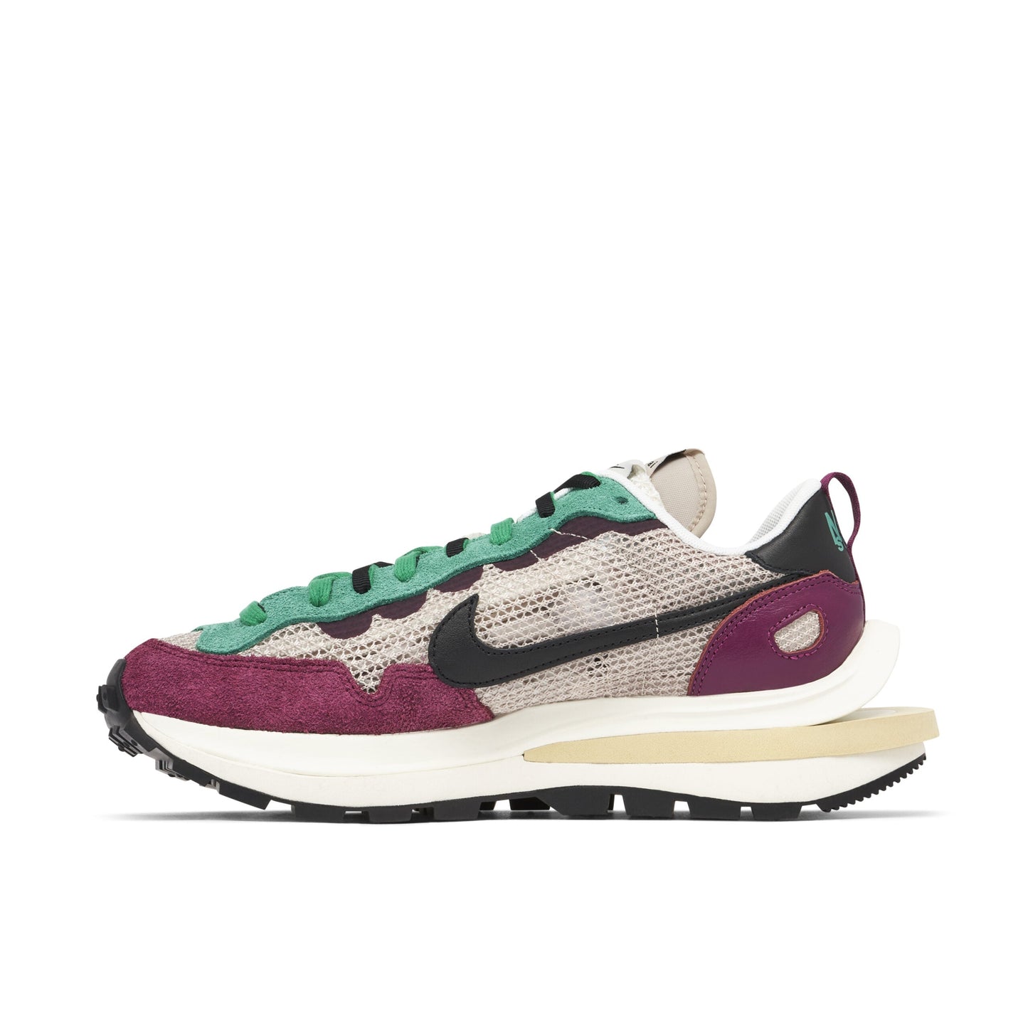 Sacai X Nike Vaporwaffle Red Green