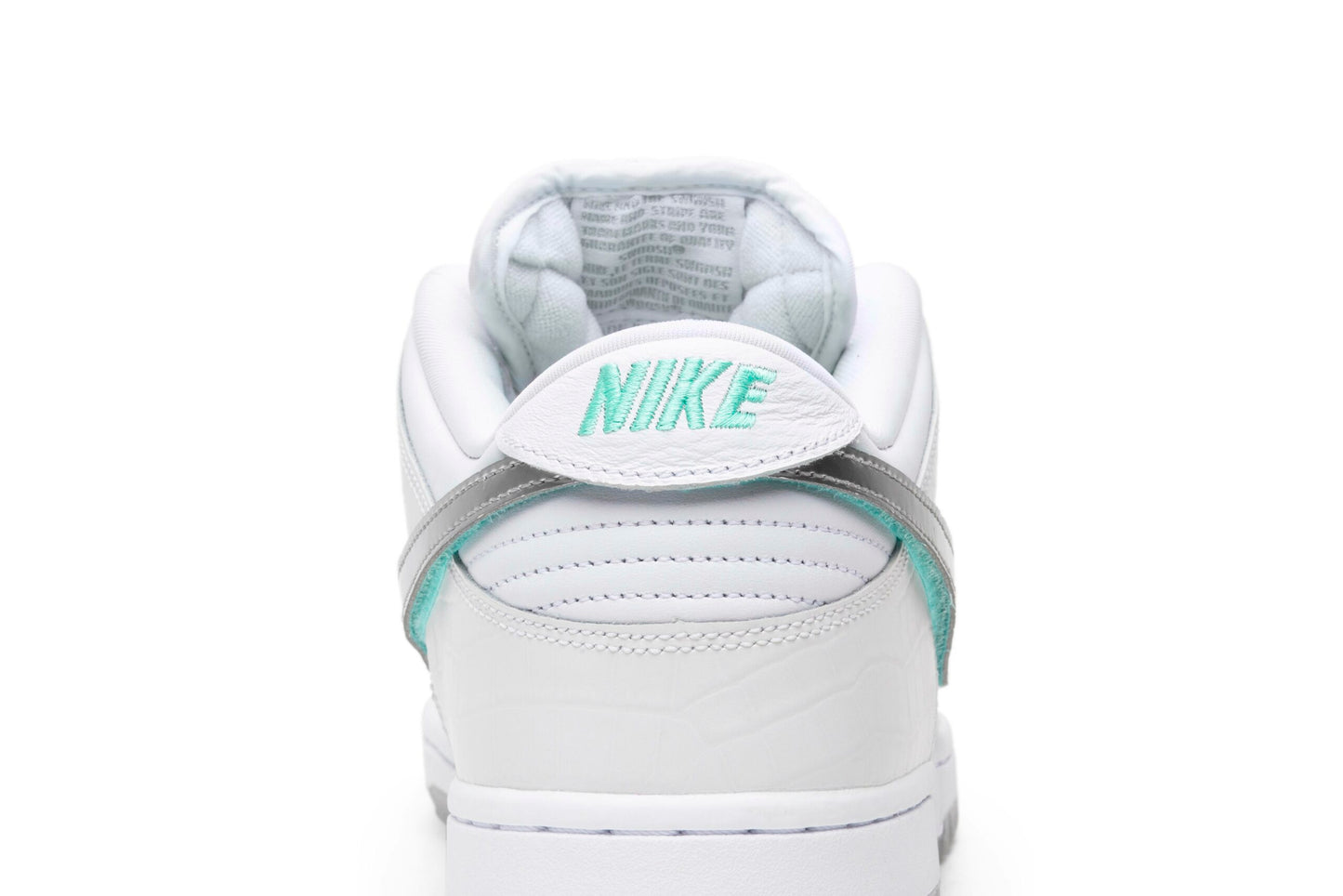 Diamond Supply Co. X Nike SB Dunk Low Pro White Diamond BV1310-100