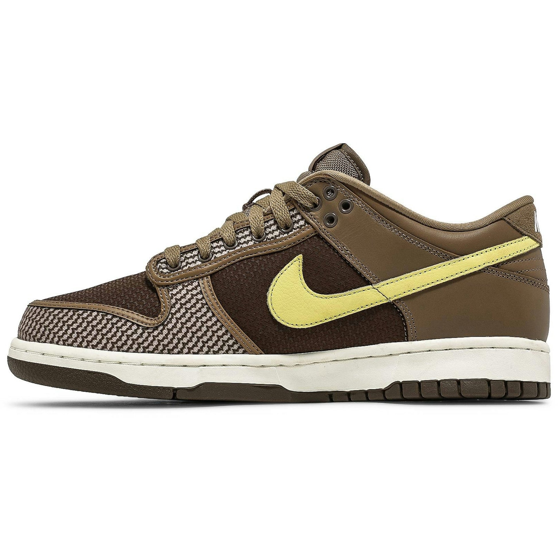 UNDEFEATED X Nike Dunk Low SP Canteen DH3061-200