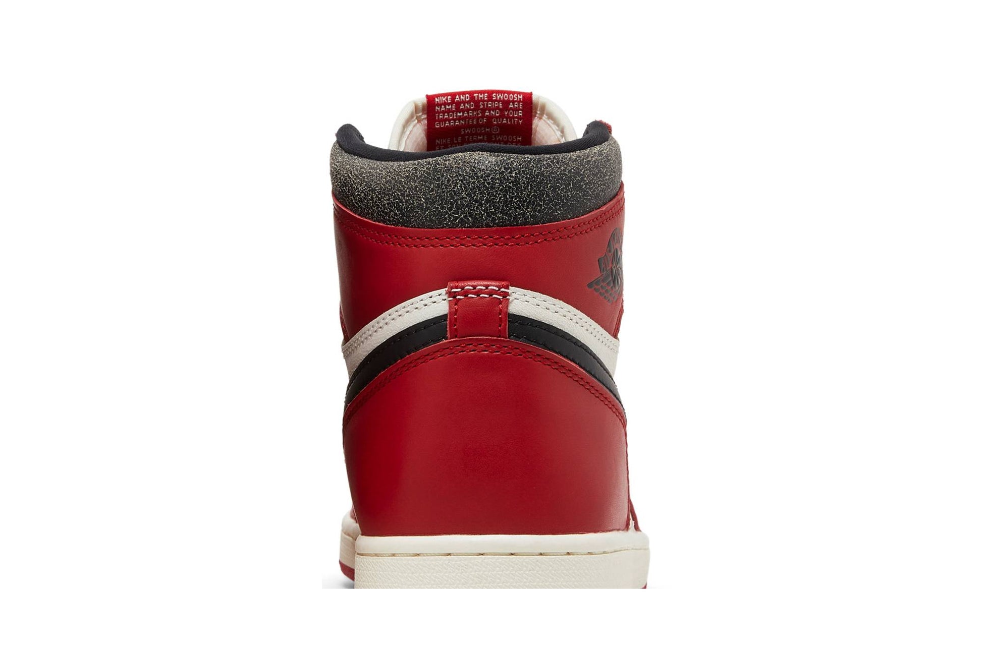 Air Jordan 1 Retro High OG Chicago Lost & Found DZ5485-612