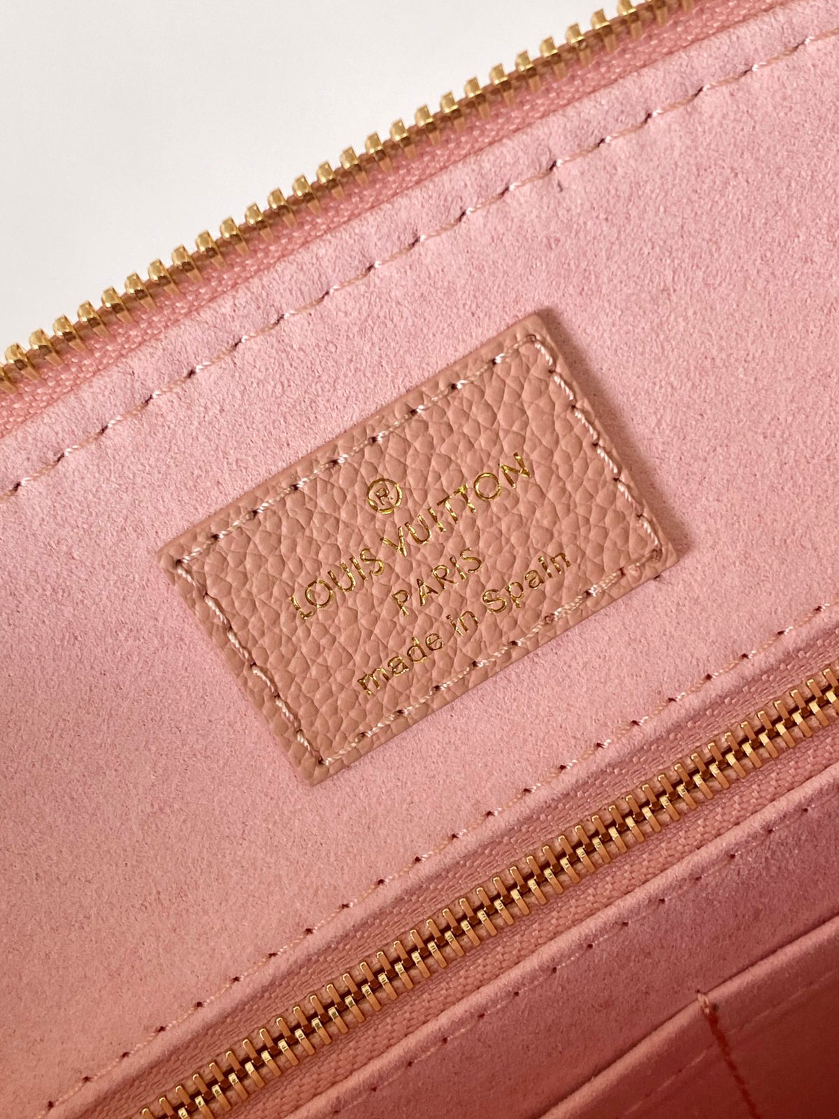 Louis Vuitton Montaigne BB Monogram Empreinte Leather - Rose Trianon / Crème