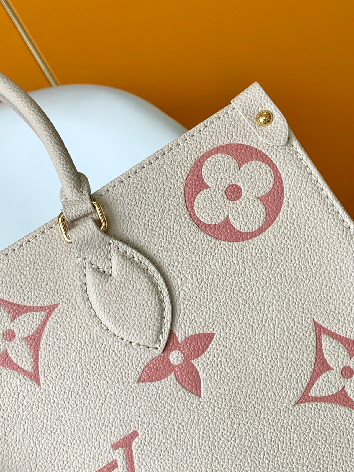 Louis Vuitton Women's OnTheGo MM Monogram Empreinte Leather Tote Bag - Cream/Pink