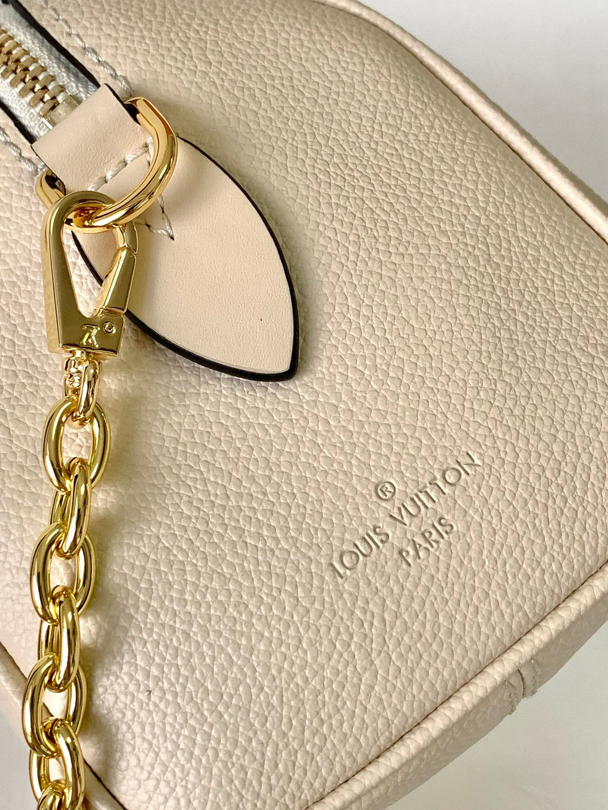 Louis Vuitton Speedy Bandoulière 20 Monogram Empreinte Leather Handbag - Beige