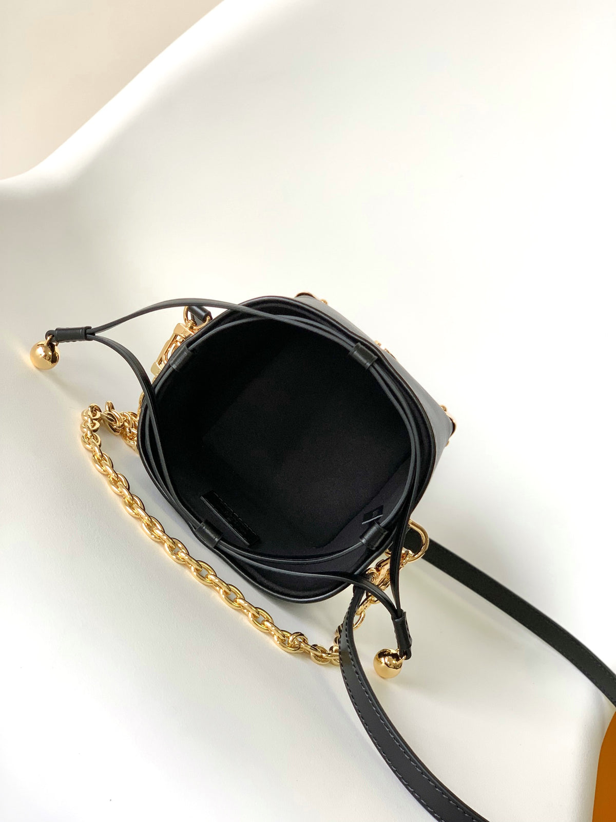 Louis Vuitton Black Leather Bucket Handbag with Gold-Tone Hardware &amp; Chain