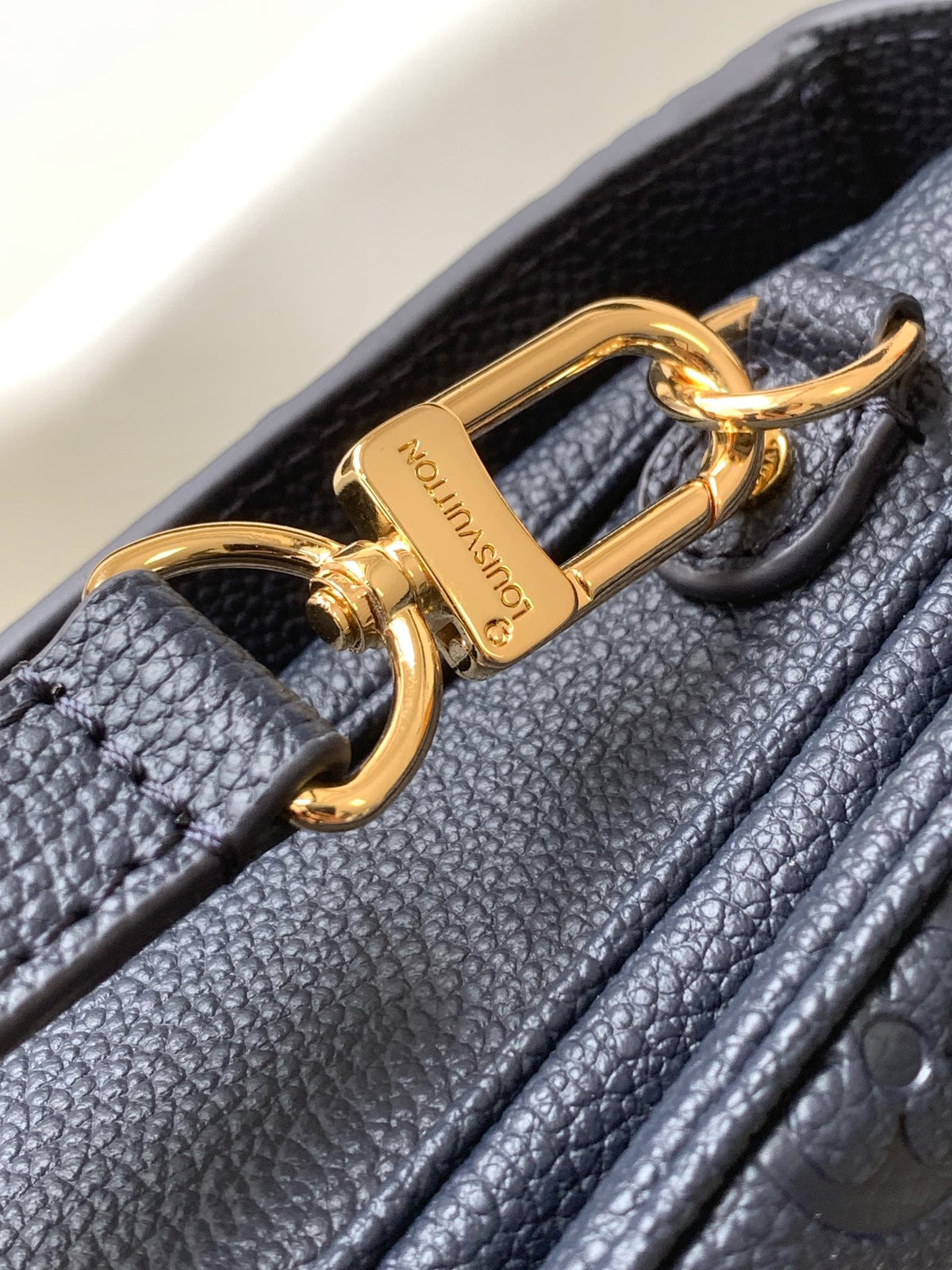 Louis Vuitton Pochette Métis Monogram Empreinte Leather Crossbody Bag - Navy Blue